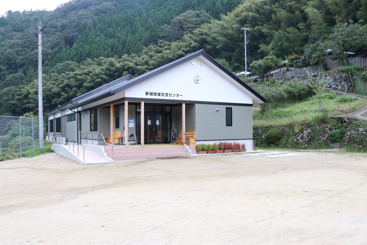 Shinshiro Community Center Mizu to Midori Art Museum Suginoko